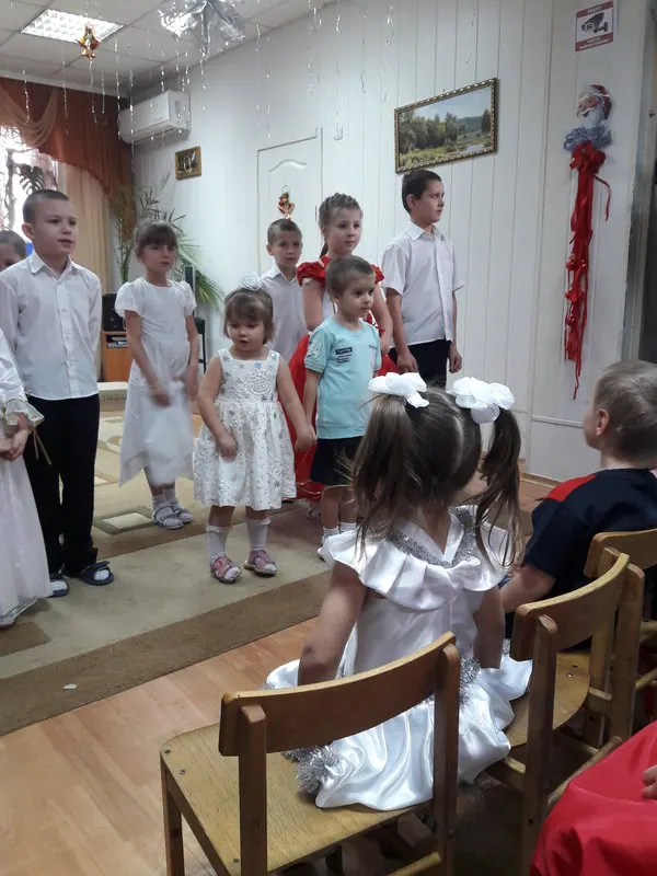 Новорічне свято у Центрі соціально-психологічної реабілітації дітей "Барвінок" — фото 3