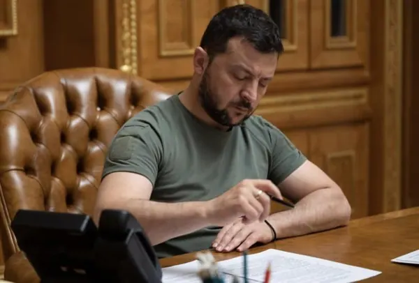 Електронні декларації мають бути відкриті одразу, а не через рік