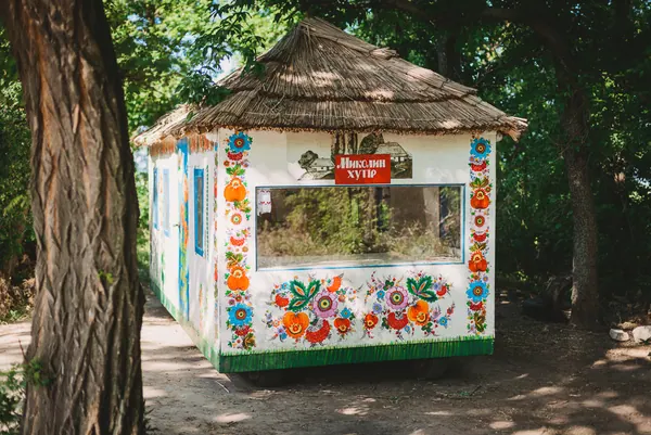 Вихованці дитячого будинку "Сім'я" ознайомились із культурною спадщиною Дніпропетровщини — фото 2