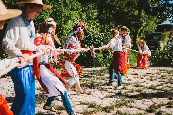 Вихованці дитячого будинку "Сім'я" ознайомились із культурною спадщиною Дніпропетровщини — фото 7