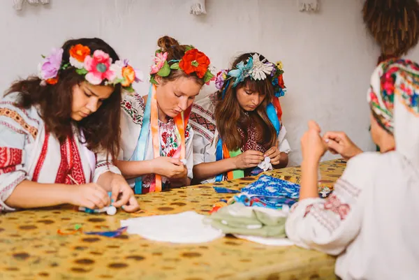 Вихованці дитячого будинку "Сім'я" ознайомились із культурною спадщиною Дніпропетровщини — фото 15