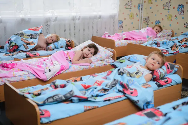 Дитячий садок № 201 з новими меблями для малюків — фото 18