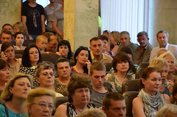 Нові ціни на вивіз сміття дніпропетровці обговорювали на громадських слуханнях — фото 15
