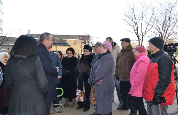 Вуличне освітлення на вулиці Малиновського відновлено — фото 3