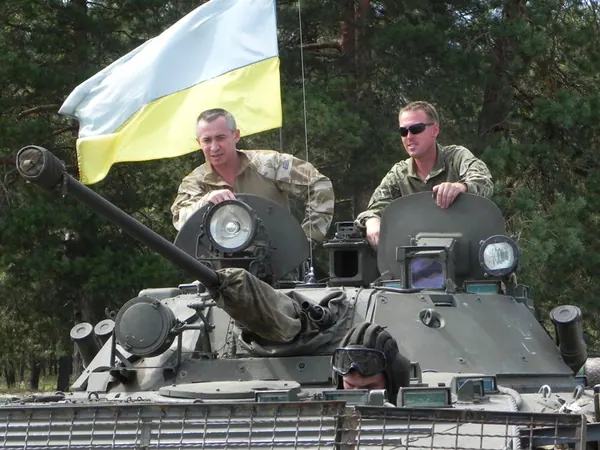 Допомога 93 механізованій бригаді у посиленні броні військової техніки 22.08.2014 — фото 10