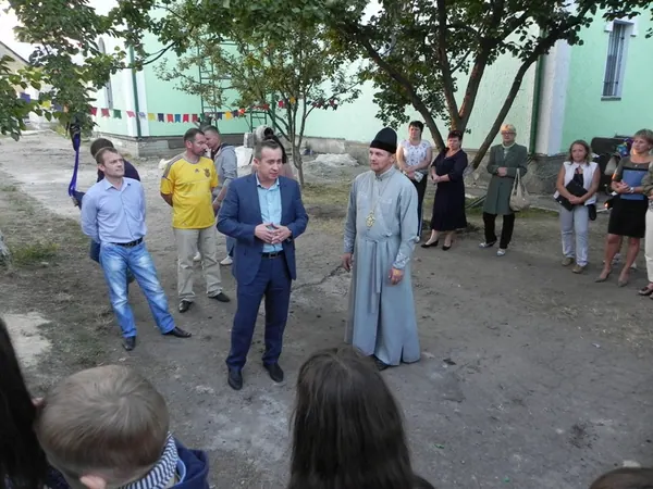 Допомога храму на просп. Металургів 16.09.2014 — фото 9
