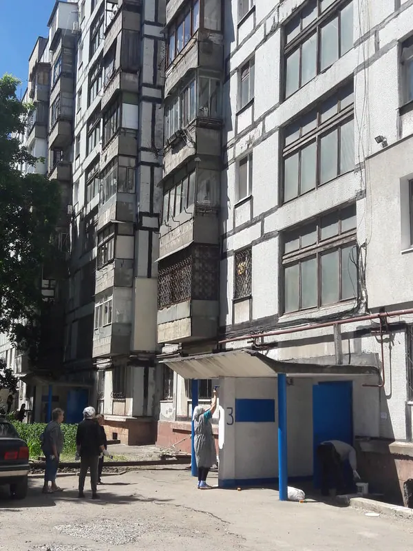 Прибирання прибудинкової території на Суворова, 34а — фото 12