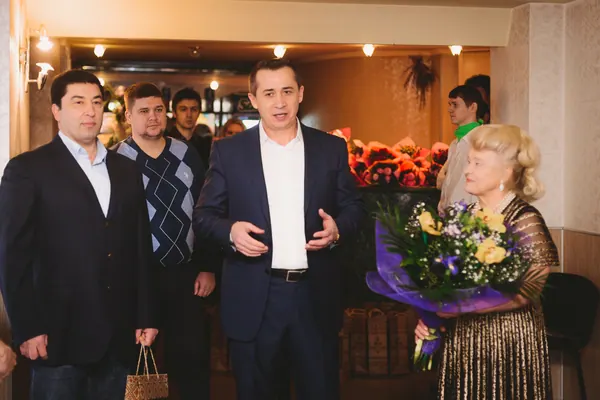 Привітання жінок клубу «Згадаймо, які молоді ми були» — фото 2