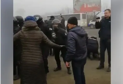 Я просто шокований. Жодна область не хоче приймати в себе на карантин евакуйованих із Китаю українців.