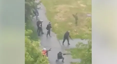 Чому немає жорсткої реакції і не працюють закони?
